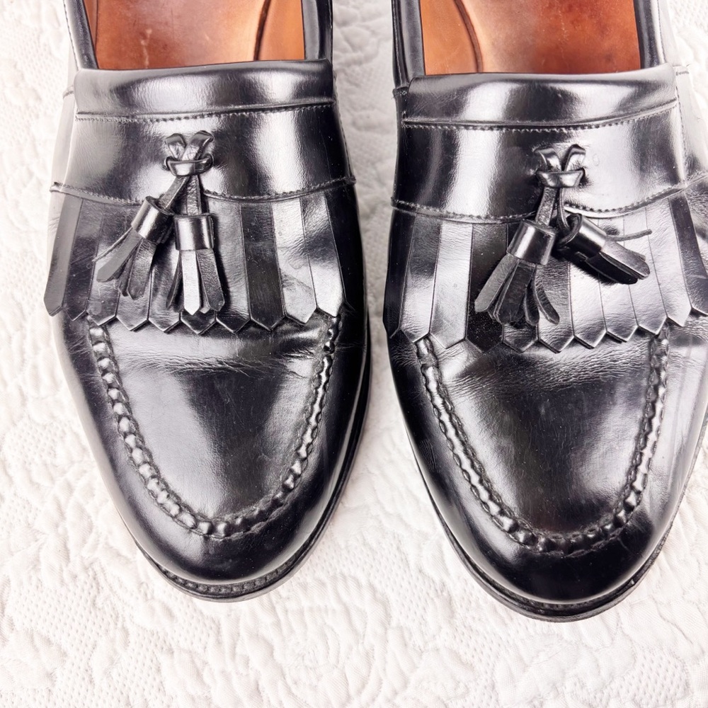 Allen Edmonds Newport Black Leather Tassel Kiltie Slip On Loafer Shoes size 12 - Picture 2 of 9
